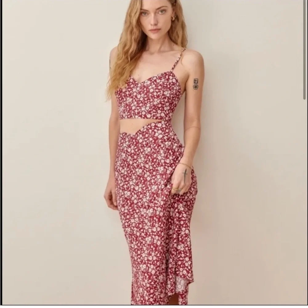 Reformation Ursula Two Piece - Picture 2 of 13